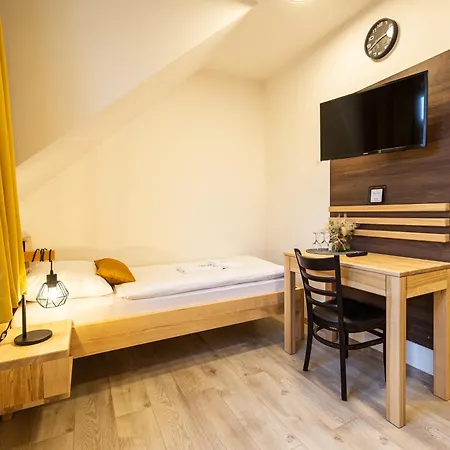 Konukevi Esprit Sucany